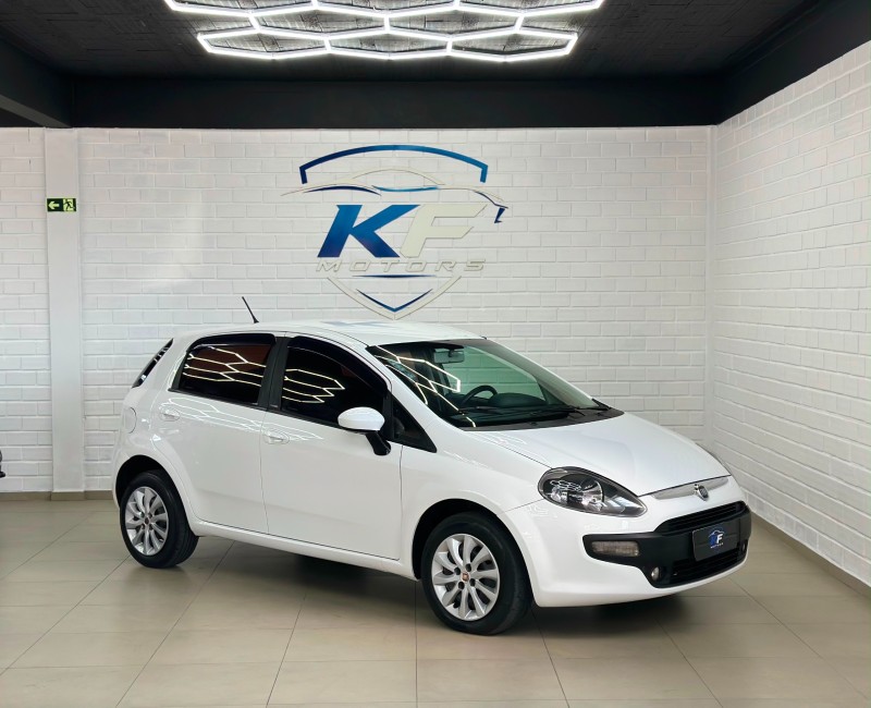 PUNTO 1.4 ATTRACTIVE 8V FLEX 4P MANUAL - 2014 - NOVO HAMBURGO
