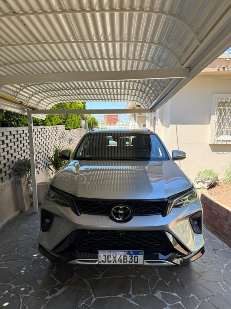 HILUX SW4 2.8 4X4 SRX PLATINUM TURBO DIESEL 4P AUTOMÁTICO - 2024 - VERANóPOLIS