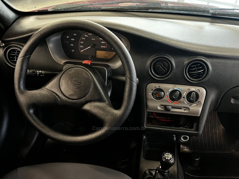 CELTA 1.0 MPFI VHC SUPER 8V FLEX 2P MANUAL - 2003 - VACARIA