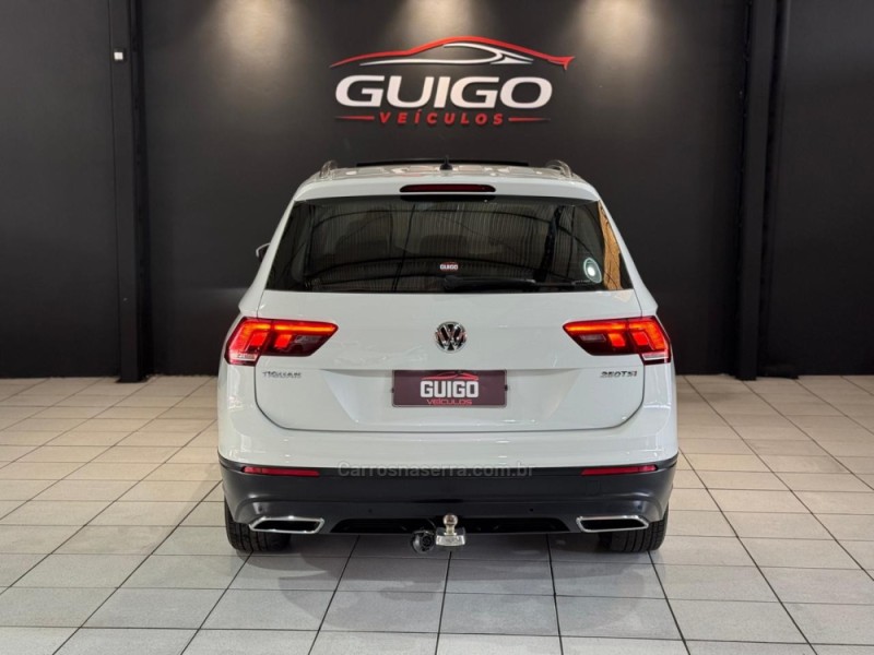 TIGUAN 1.4 ALLSPACE COMFORT 250 TSI FLEX 4P - 2018 - NOVO HAMBURGO