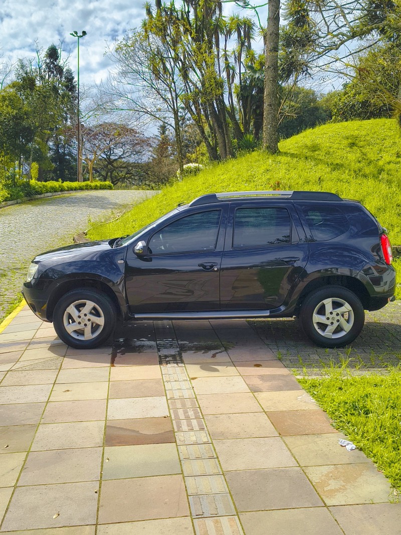 DUSTER 1.6 DYNAMIQUE 4X2 16V FLEX 4P MANUAL - 2013 - FARROUPILHA