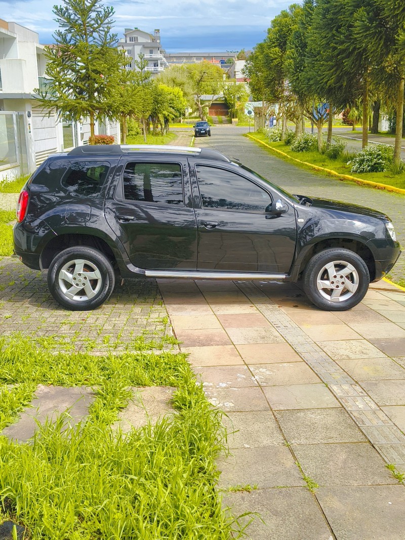 DUSTER 1.6 DYNAMIQUE 4X2 16V FLEX 4P MANUAL - 2013 - FARROUPILHA