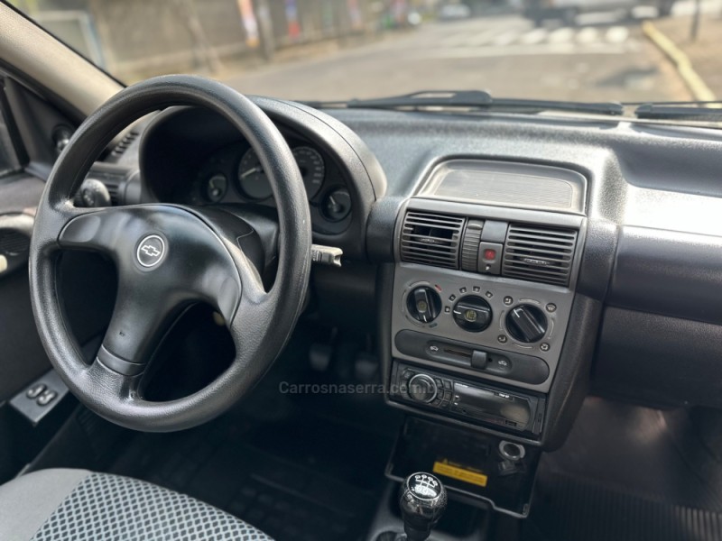 CORSA 1.0 MPFI CLASSIC SEDAN SPIRIT 8V FLEX 4P MANUAL - 2008 - PAROBé
