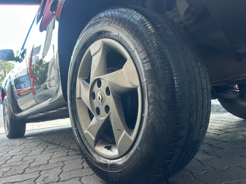 DUSTER 2.0 DYNAMIQUE 4X2 16V FLEX 4P AUTOMÁTICO - 2012 - TRêS COROAS