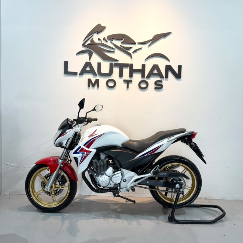 CB 300R  - 2013 - NOVO HAMBURGO