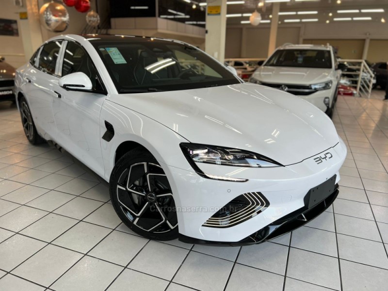 SEAL AWD ELÉTRICO 4P AUTOMÁTICO - 2027 - CAXIAS DO SUL