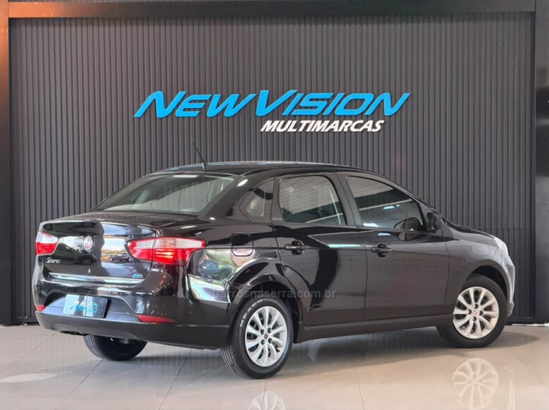 GRAND SIENA 1.4 MPI ATTRACTIVE 8V FLEX 4P MANUAL - 2013 - ESTâNCIA VELHA