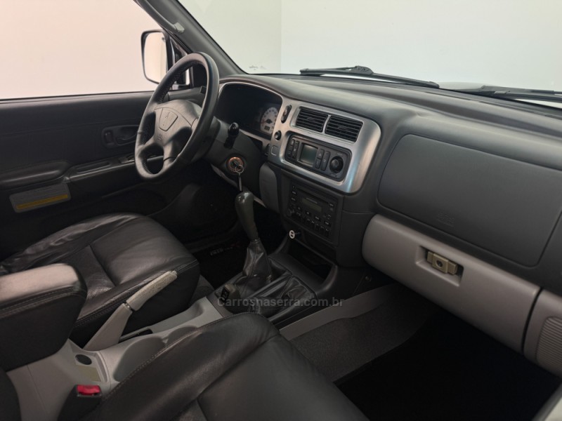 PAJERO 2.5 HD 4X4 8V TURBO INTERCOOLER DIESEL 4P MANUAL - 2009 - CARLOS BARBOSA