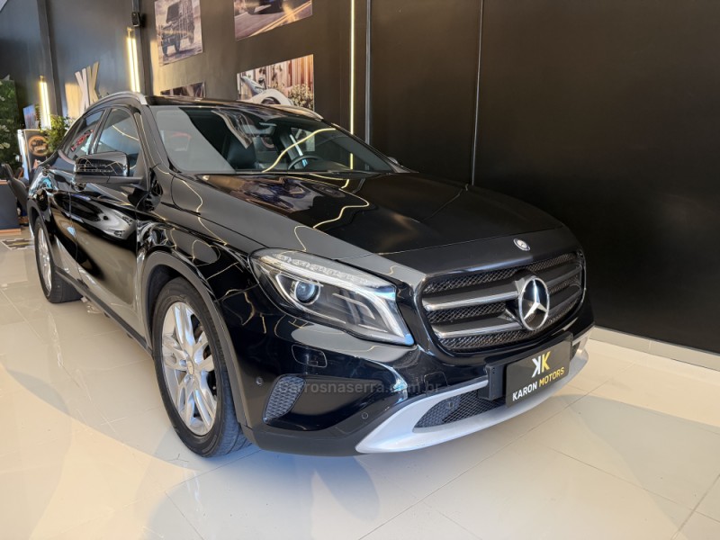 GLA 200 1.6 CGI ADVANCE 16V TURBO GASOLINA 4P AUTOMÁTICO - 2015 - CAXIAS DO SUL