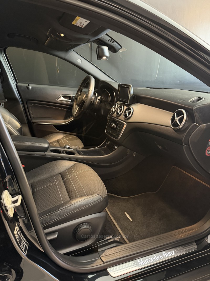 GLA 200 1.6 CGI ADVANCE 16V TURBO GASOLINA 4P AUTOMÁTICO - 2015 - CAXIAS DO SUL