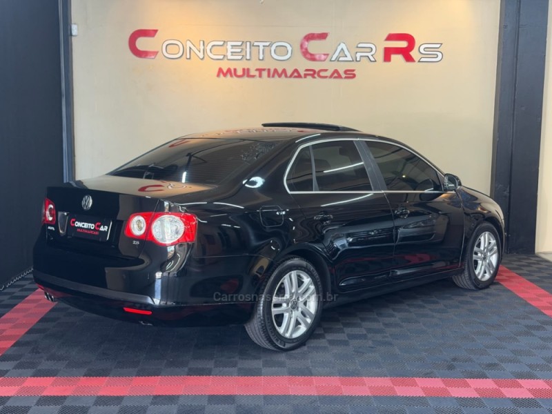 JETTA 2.5 I 20V 150CV GASOLINA 4P TIPTRONIC - 2007 - NOVO HAMBURGO