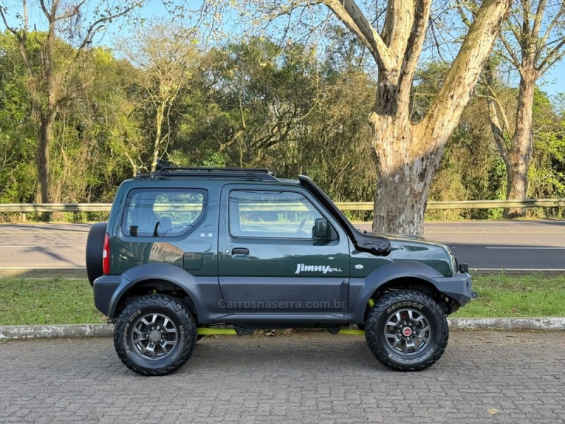 JIMNY 1.3 4ALL 4X4 16V GASOLINA 2P MANUAL - 2016 - DOIS IRMãOS