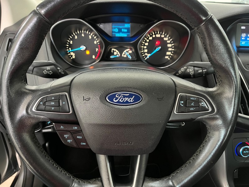 FOCUS 1.6 SE PLUS 16V FLEX 4P MANUAL - 2016 - CAXIAS DO SUL