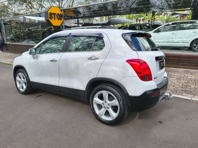 TRACKER 1.8 MPFI LTZ 4X2 16V FLEX 4P AUTOMÁTICO - 2015 - DOIS IRMãOS