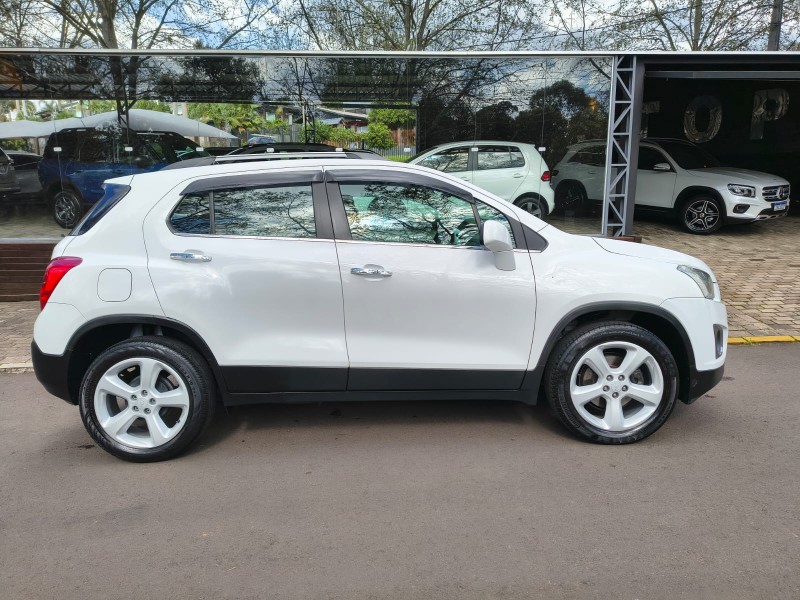 TRACKER 1.8 MPFI LTZ 4X2 16V FLEX 4P AUTOMÁTICO - 2015 - DOIS IRMãOS