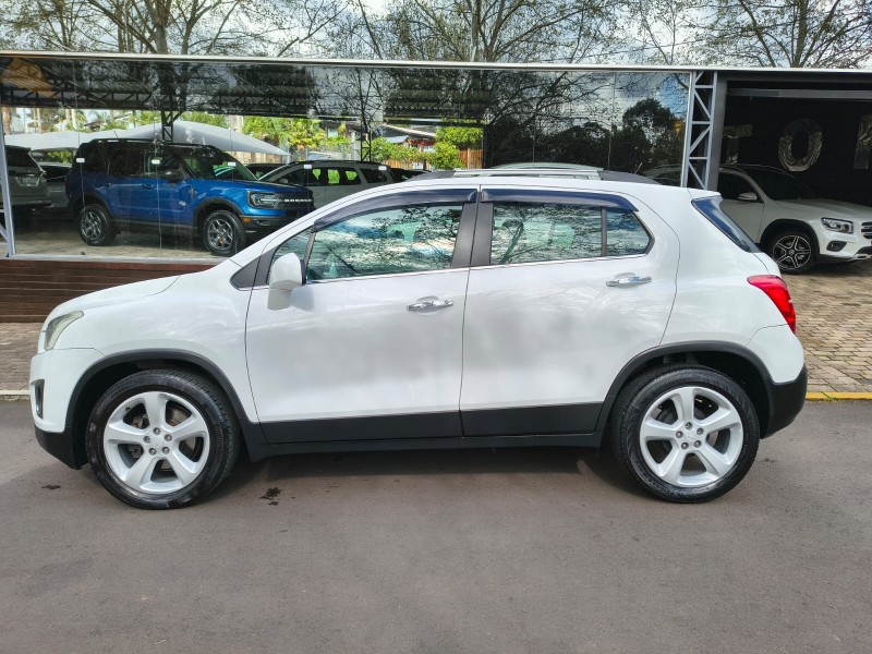 TRACKER 1.8 MPFI LTZ 4X2 16V FLEX 4P AUTOMÁTICO - 2015 - DOIS IRMãOS