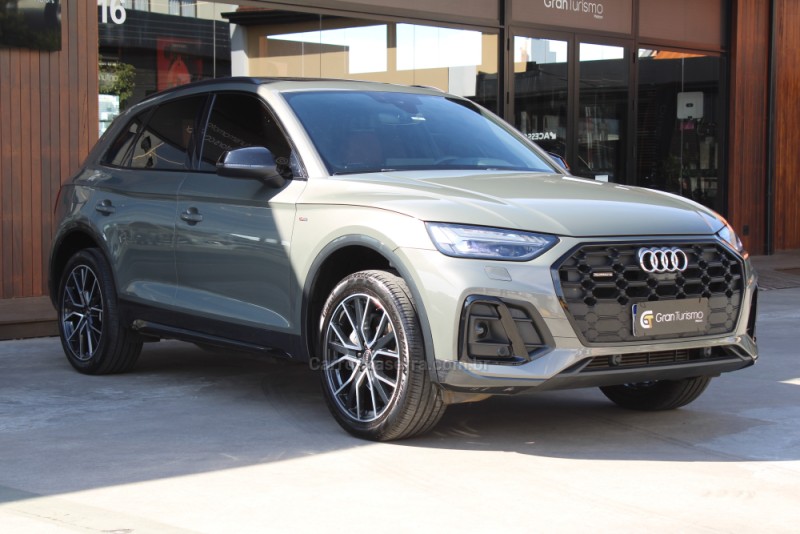 Q5 2.0 TFSI S LINE BLACK QUATTRO S TRONIC GASOLINA 4P - 2024 - CAXIAS DO SUL