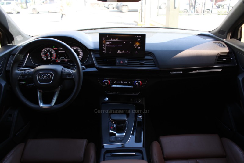 Q5 2.0 TFSI S LINE BLACK QUATTRO S TRONIC GASOLINA 4P - 2024 - CAXIAS DO SUL