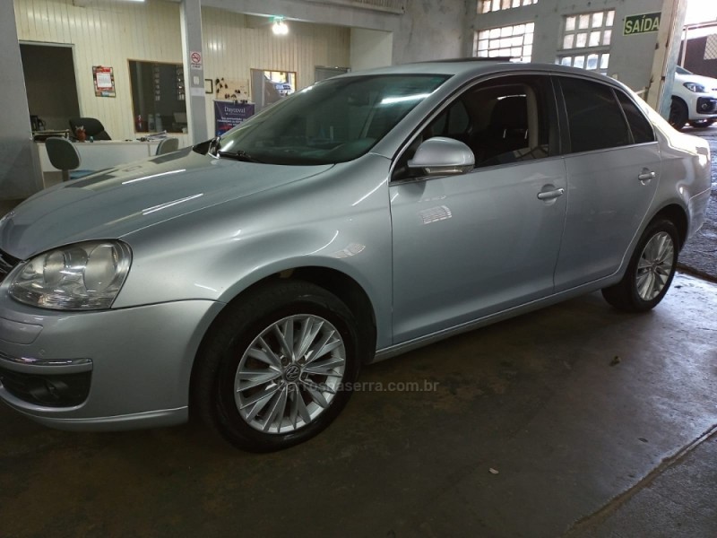 JETTA 2.5 I 20V 170CV GASOLINA 4P TIPTRONIC - 2010 - BENTO GONçALVES