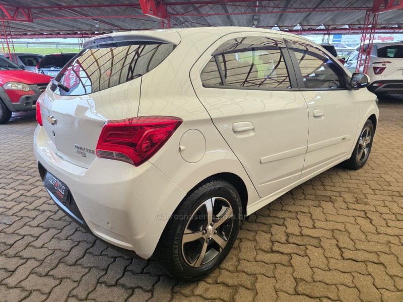 ONIX 1.4 MPFI LTZ 8V FLEX 4P AUTOMÁTICO - 2017 - SAPIRANGA