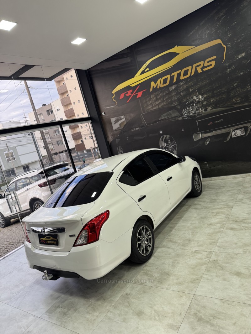 VERSA 1.6 V-DRIVE PLUS 16V FLEX 4P AUTOMÁTICO - 2021 - CAXIAS DO SUL