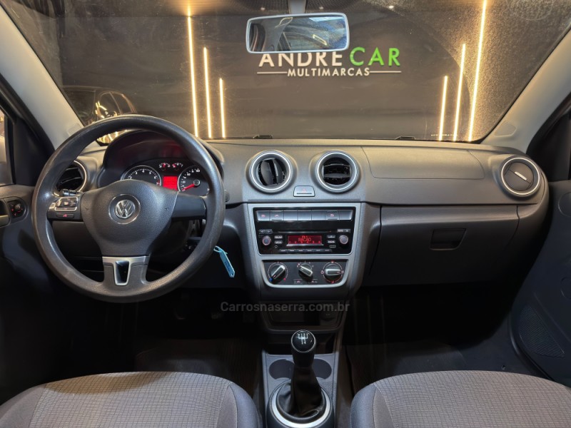 VOYAGE 1.6 MI TREND 8V FLEX 4P MANUAL - 2013 - ESTâNCIA VELHA