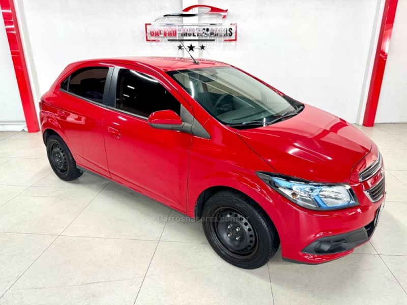 ONIX 1.4 MPFI LT 8V FLEX 4P MANUAL - 2014 - CAXIAS DO SUL