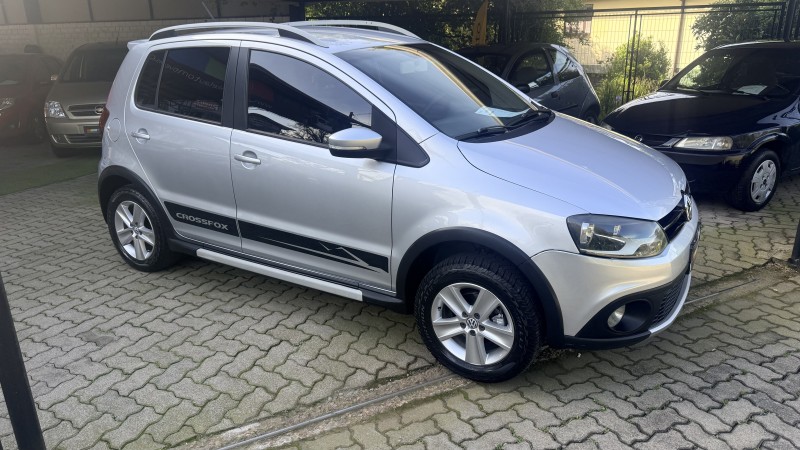 CROSSFOX 1.6 MI FLEX 8V 4P MANUAL - 2011 - NOVA PETRóPOLIS