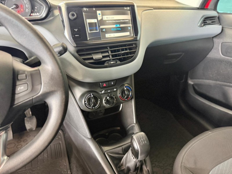 208 1.5 ACTIVE PACK 8V FLEX 4P MANUAL - 2014 - CAXIAS DO SUL