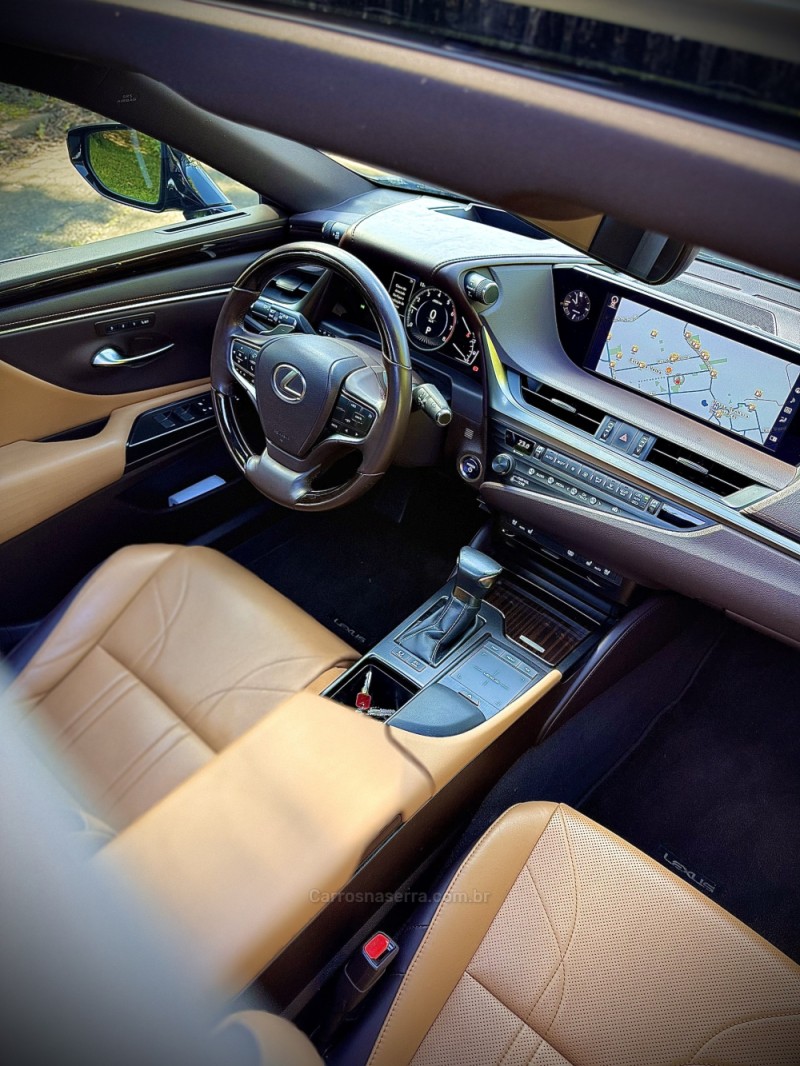 ES 300H 2.5 16V HÍBRIDO 4P AUTOMÁTICO - 2019 - CANOAS