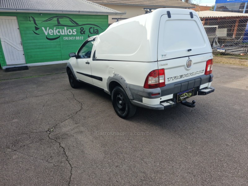 STRADA 1.8 MPI TREKKING CS 8V FLEX 2P MANUAL - 2009 - BENTO GONçALVES