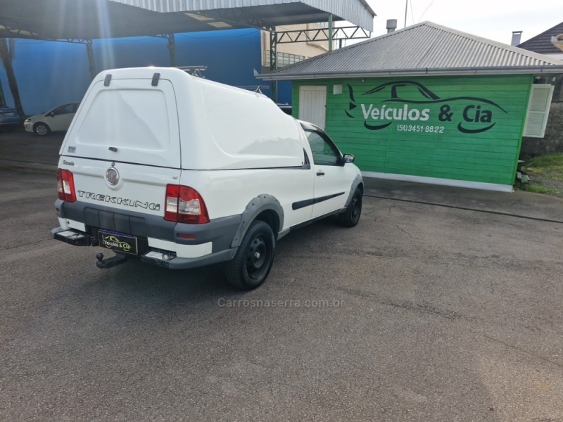 STRADA 1.8 MPI TREKKING CS 8V FLEX 2P MANUAL - 2009 - BENTO GONçALVES
