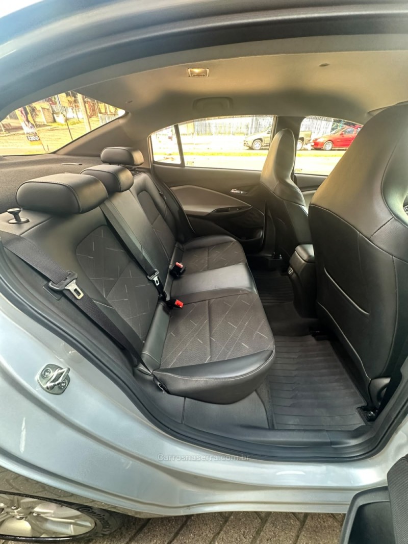 ONIX 1.0	PREMIER PLUS 12V TURBO FLEX 4P AUTOMÁTICO - 2020 - PAROBé