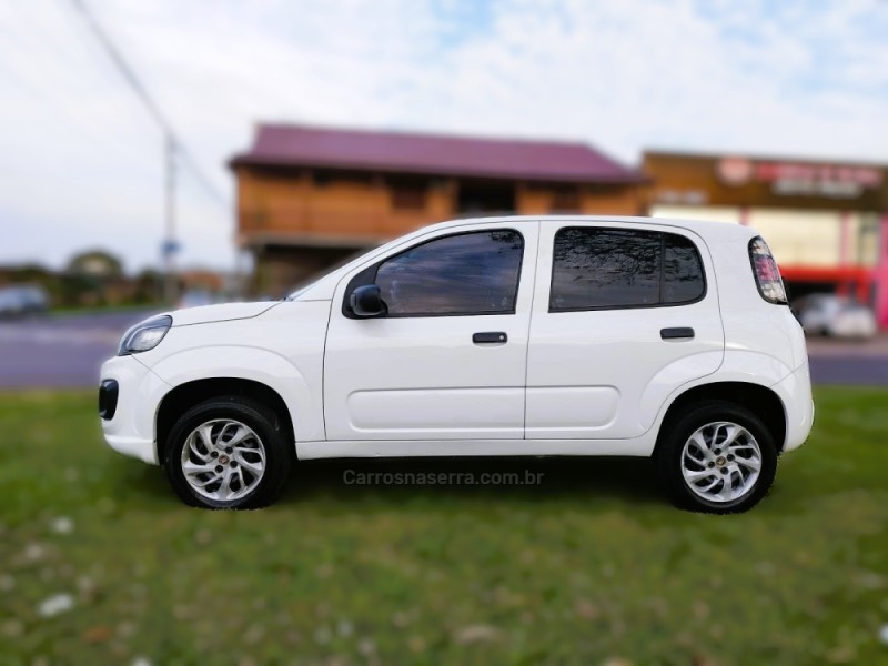 UNO 1.0 EVO ATTRACTIVE 8V FLEX 4P MANUAL - 2020 - NOVO HAMBURGO