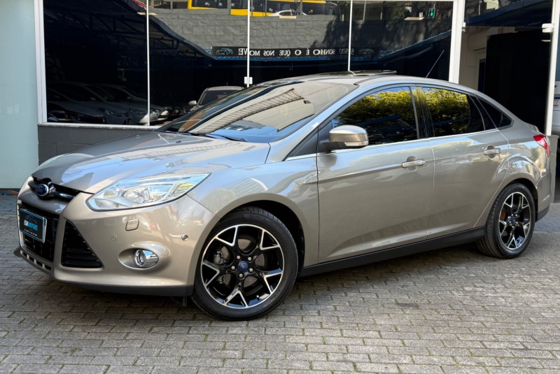 FOCUS 2.0 TITANIUM PLUS 16V FLEX 4P AUTOMÁTICO