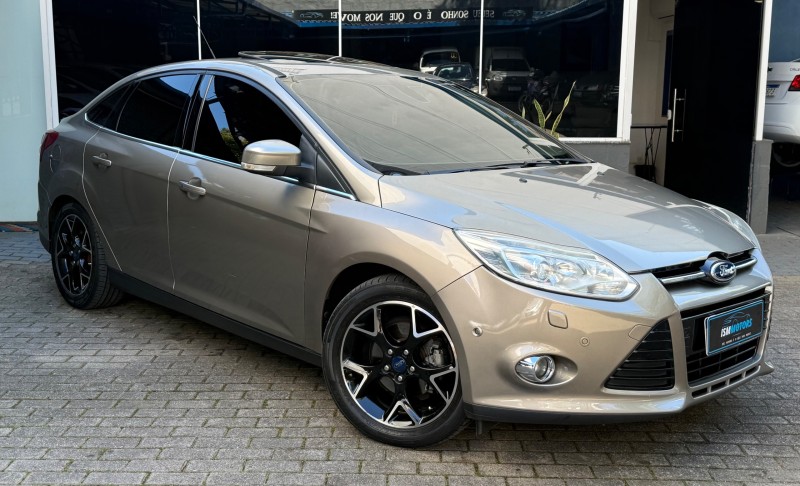 FOCUS 2.0 TITANIUM PLUS 16V FLEX 4P AUTOMÁTICO - 2015 - CAXIAS DO SUL