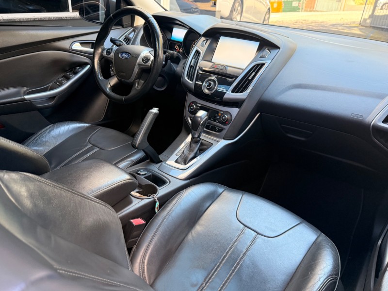 FOCUS 2.0 TITANIUM PLUS 16V FLEX 4P AUTOMÁTICO - 2015 - CAXIAS DO SUL