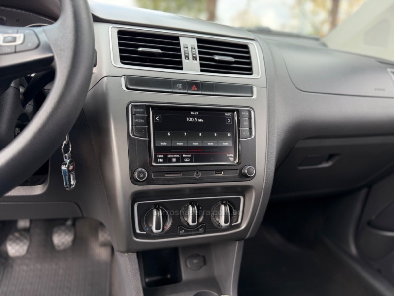 FOX 1.6 CONNECT 8V FLEX 4P MANUAL - 2022 - CASCA