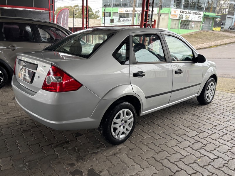 FIESTA 1.6 MPI 8V GASOLINA 4P MANUAL - 2008 - CAXIAS DO SUL