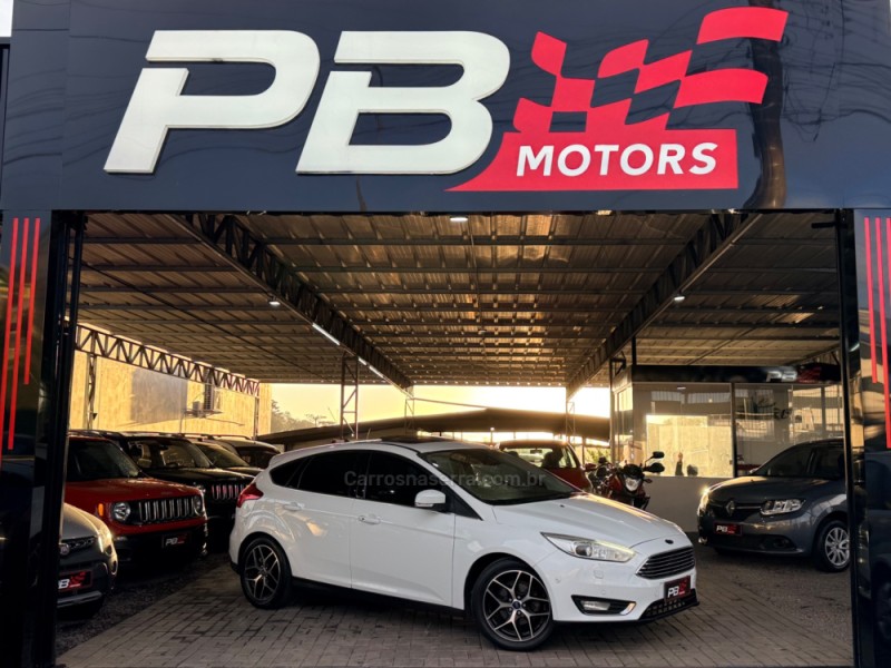 focus 2.0 titanium plus hatch 16v flex 4p auto 2016 caxias do sul