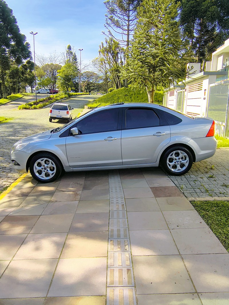 FOCUS 2.0 16V FLEX 4P AUTOMÁTICO - 2013 - FARROUPILHA