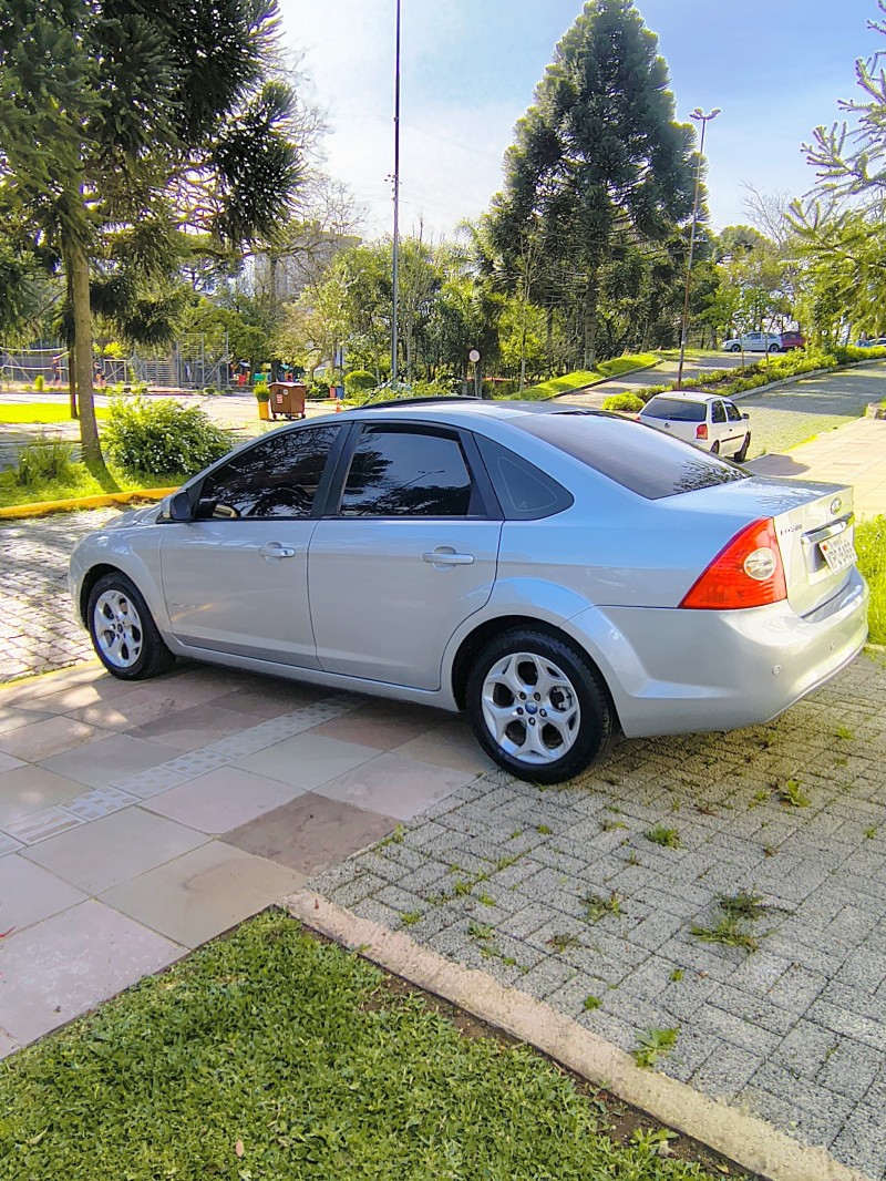 FOCUS 2.0 16V FLEX 4P AUTOMÁTICO - 2013 - FARROUPILHA