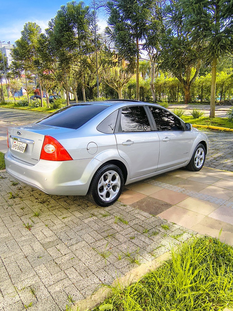 FOCUS 2.0 16V FLEX 4P AUTOMÁTICO - 2013 - FARROUPILHA