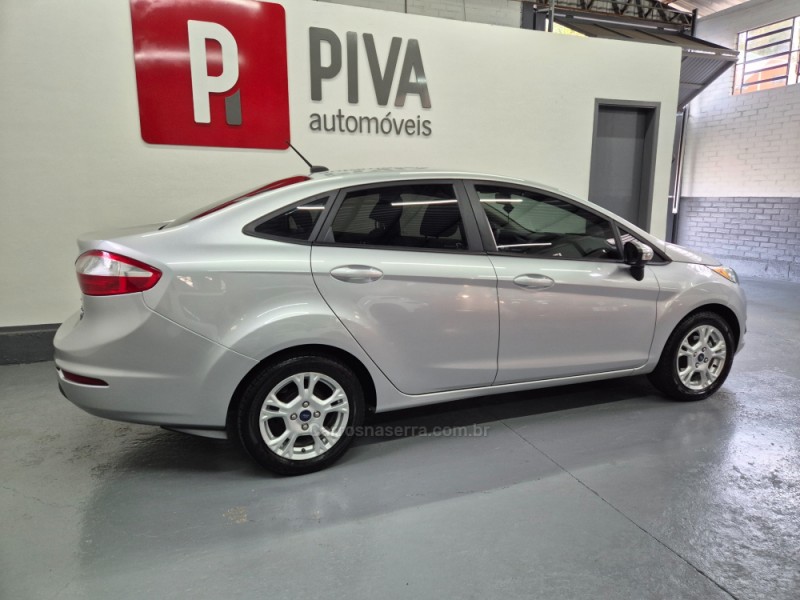 FIESTA 1.6 SE SEDAN 16V FLEX 4P MANUAL - 2014 - GARIBALDI