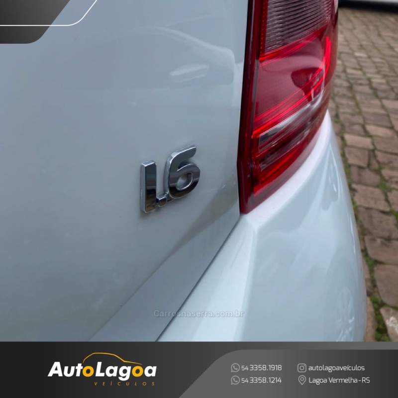 SANDERO 1.6 EXPRESSION 8V FLEX 4P MANUAL - 2015 - LAGOA VERMELHA