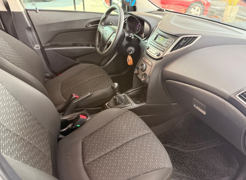 HB20 1.0 COMFORT 12V FLEX 4P MANUAL - 2017 - CANELA