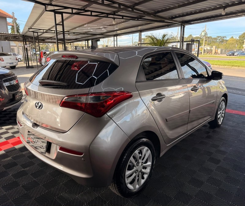 HB20 1.0 COMFORT 12V FLEX 4P MANUAL - 2017 - CANELA
