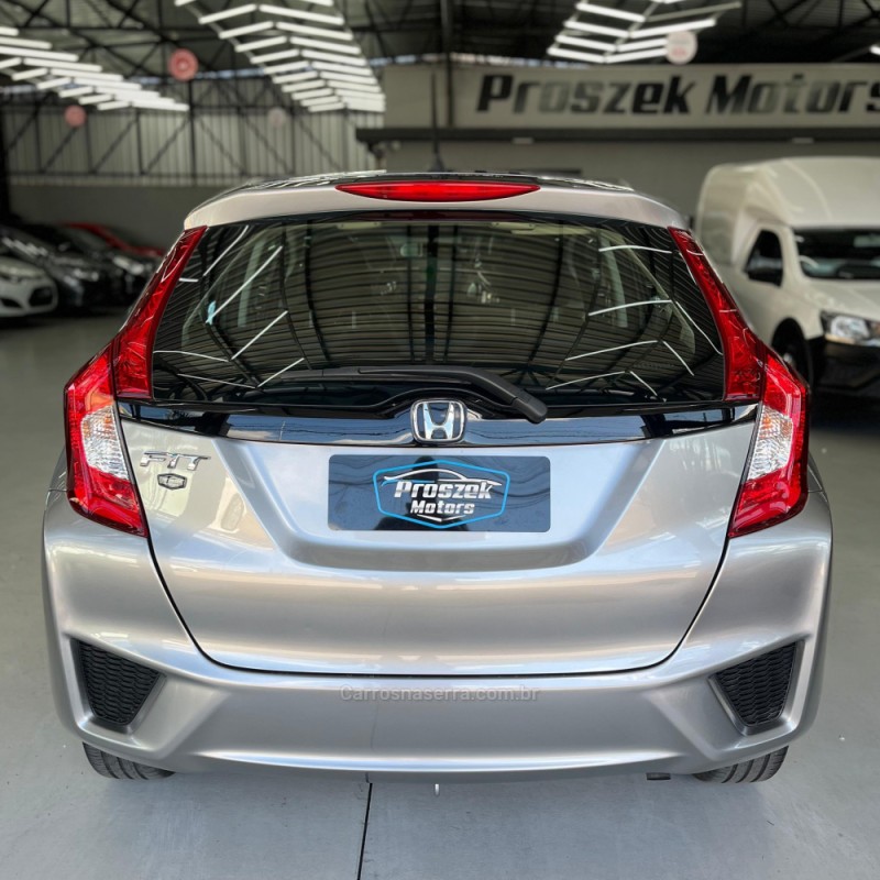 FIT 1.5 DX 16V FLEX 4P MANUAL - 2016 - CANOAS