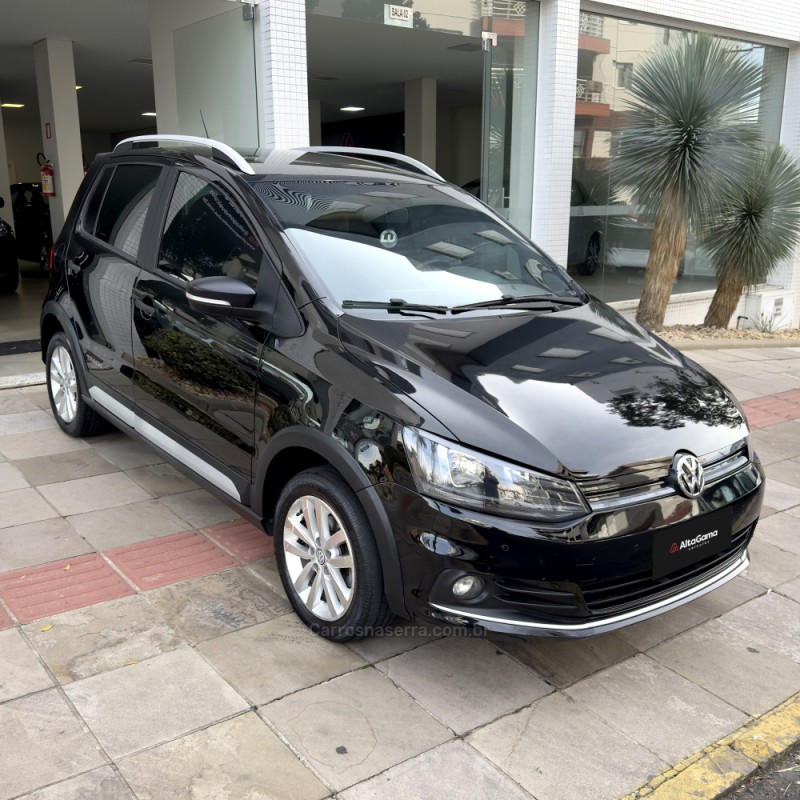 FOX 1.0 MPI TRACK 12V FLEX 4P MANUAL - 2017 - FLORES DA CUNHA