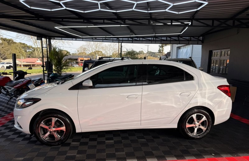 PRISMA 1.4 MPFI LTZ 8V FLEX 4P MANUAL - 2019 - CANELA